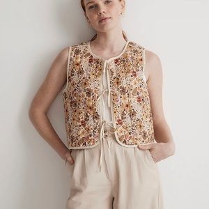 Madewell Reversible Tie-Front Vest Top in Flora Field